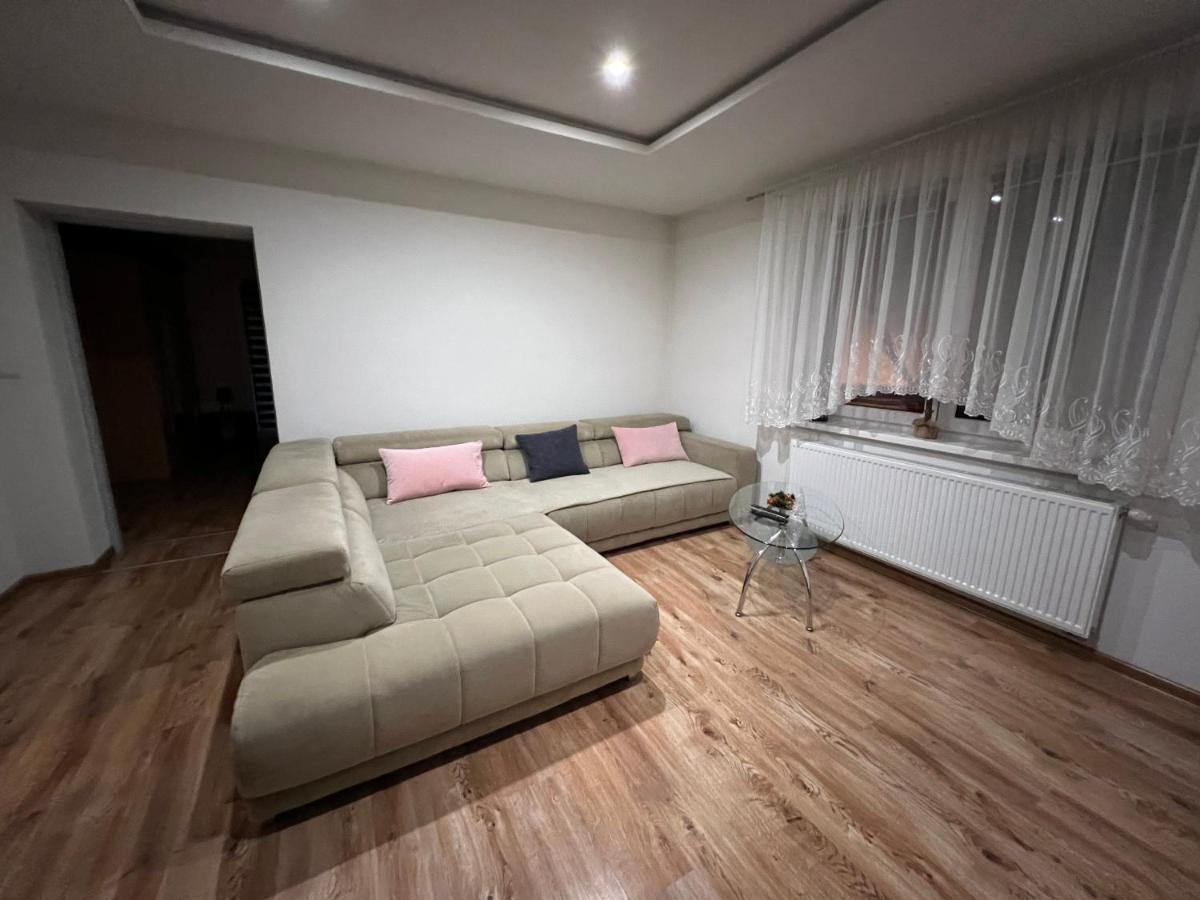 Family Apartments Myto Pod Dumbierom Ngoại thất bức ảnh
