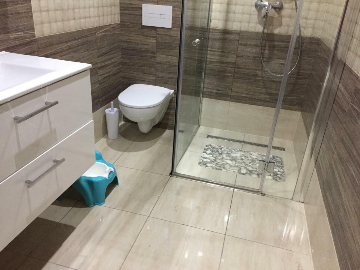 Family Apartments Myto Pod Dumbierom Ngoại thất bức ảnh